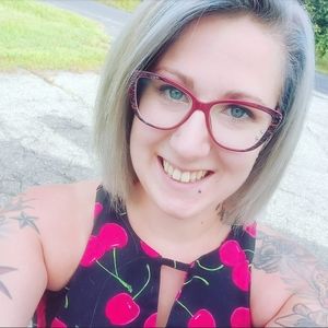 Meet your Posher, Vanessa